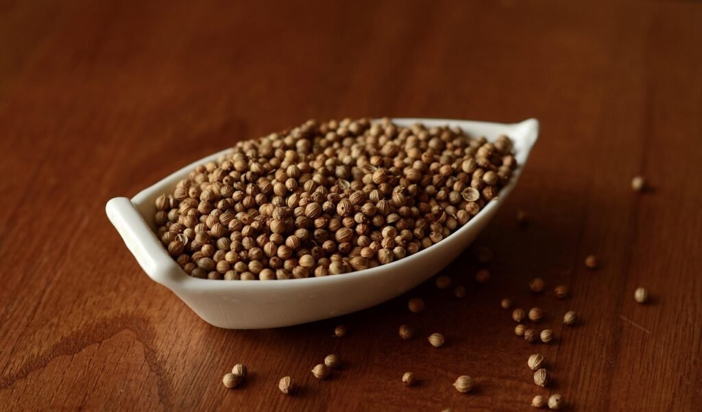 Image of a bowl of Koriandri (coriander)